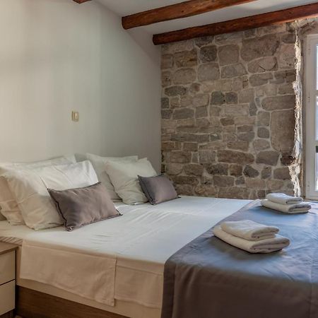 Camenno Apartments-The Heart Of Diocletian'S Palace-Open All Winter! Split Extérieur photo