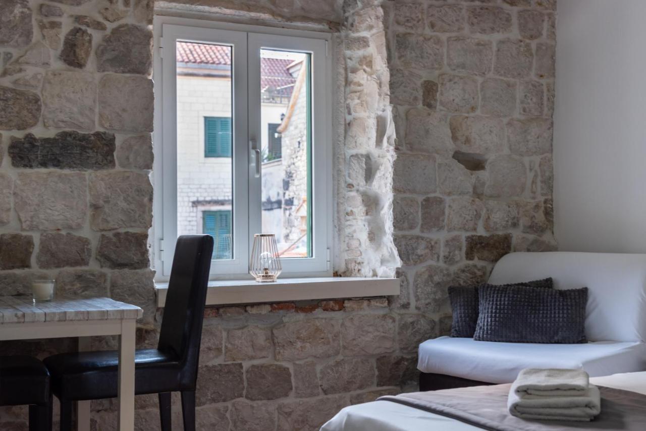 Camenno Apartments-The Heart Of Diocletian'S Palace-Open All Winter! Split Extérieur photo