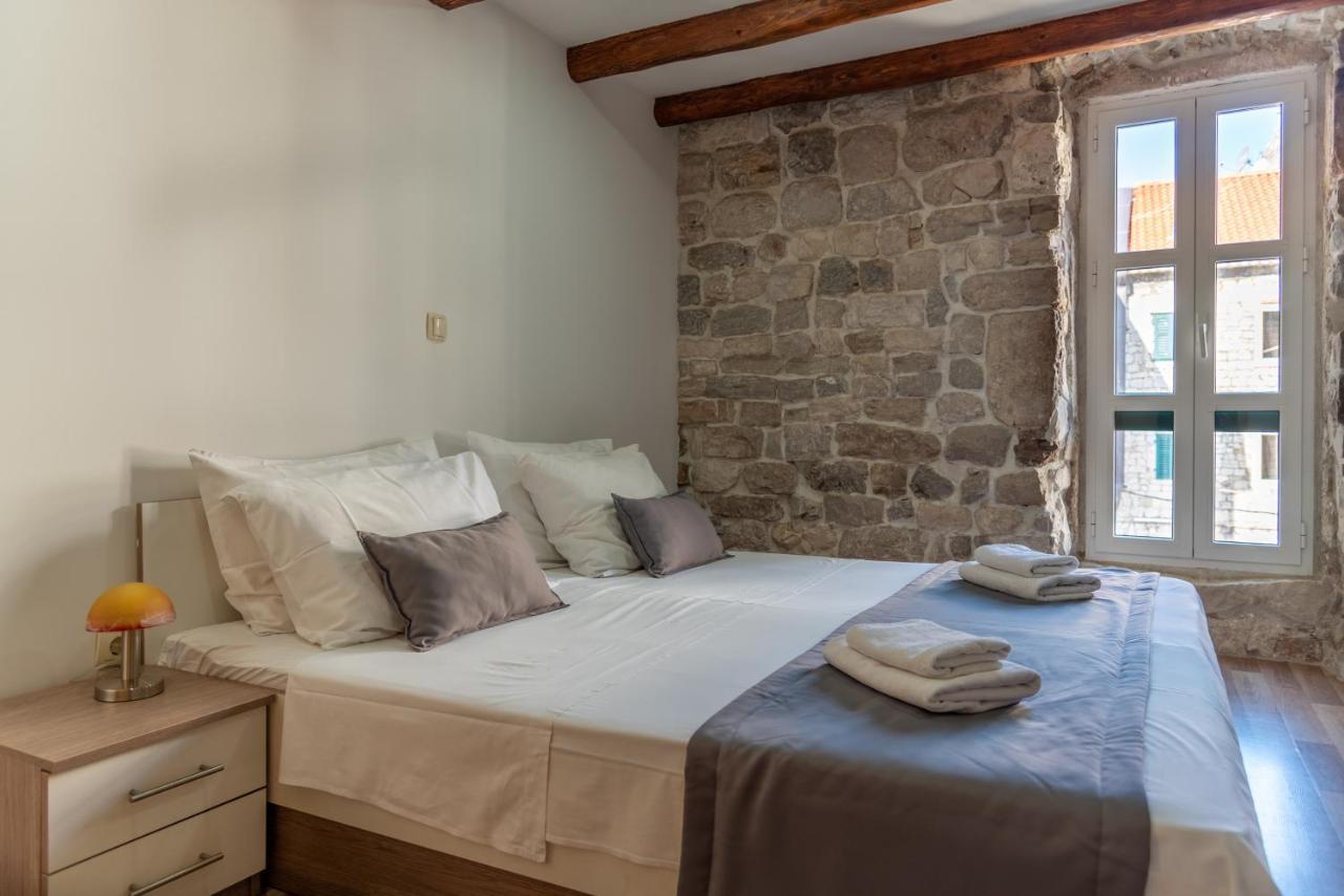 Camenno Apartments-The Heart Of Diocletian'S Palace-Open All Winter! Split Extérieur photo