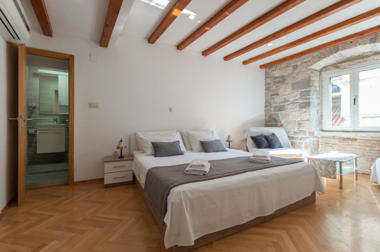 Camenno Apartments-The Heart Of Diocletian'S Palace-Open All Winter! Split Extérieur photo