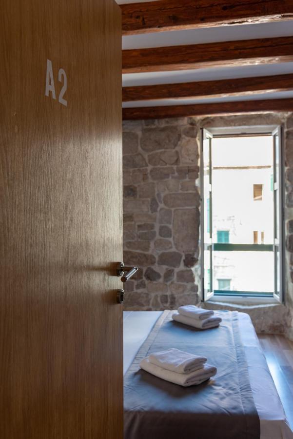 Camenno Apartments-The Heart Of Diocletian'S Palace-Open All Winter! Split Extérieur photo