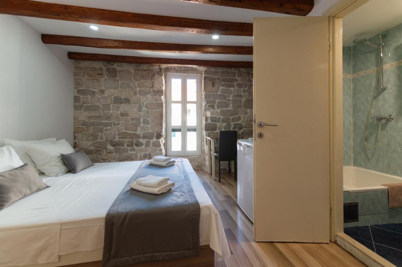 Camenno Apartments-The Heart Of Diocletian'S Palace-Open All Winter! Split Extérieur photo