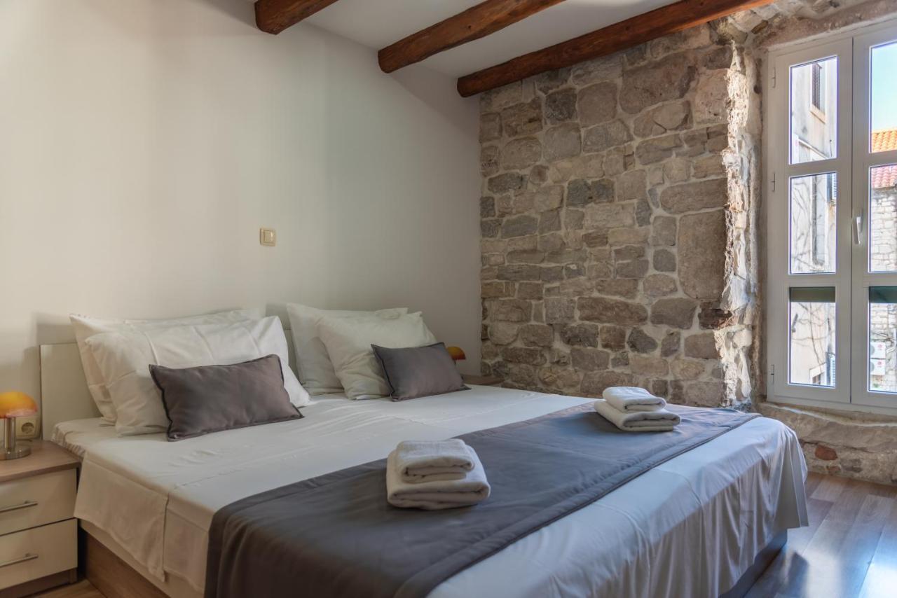 Camenno Apartments-The Heart Of Diocletian'S Palace-Open All Winter! Split Extérieur photo